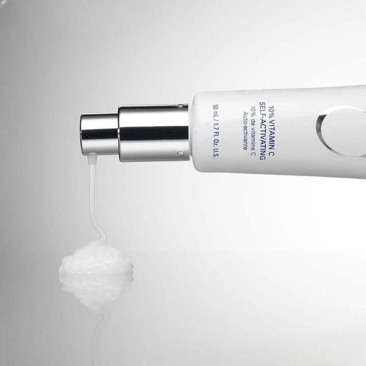 Hình: Kết cấu kem Zo Skin Health 10% Vitamin C Self-Activating