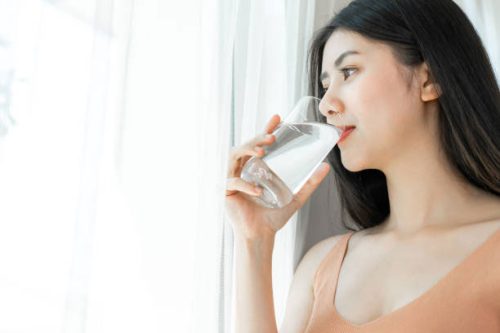 Nước giúp duy trì độ ẩm tự nhiên